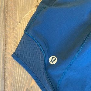 Lululemon Hotty Hot 4” shorts